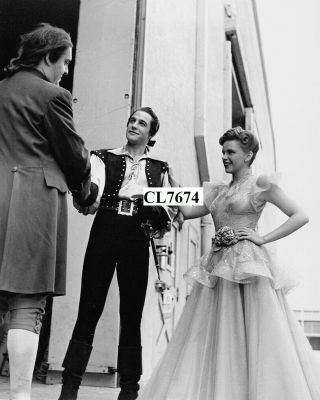 Gene Kelly And Judy Garland On The Movie Set Of 