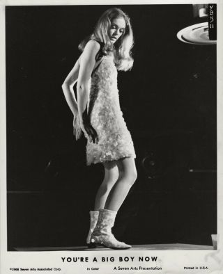 Elizabeth Hartman In A Chic Outfit Orig 1966 Portrait You 