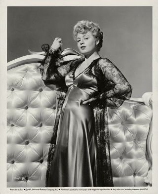 Shelley Winters 1952 Portrait Sexy Hand - On - Hip Pose