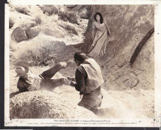 Audie Murphy And Felicia Farr In Hell Bent For Leather 1960 Movie Photo 43186
