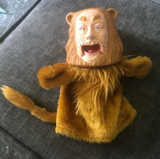 Vintage 1988 Mgm Turner/wizard Of Oz Cowardly Lion Hand Puppet