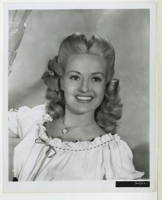 Vintage Orig 8x10 Photo Usa.  Betty Grable Portrait.  Song Of The Islands 1942.  Wa