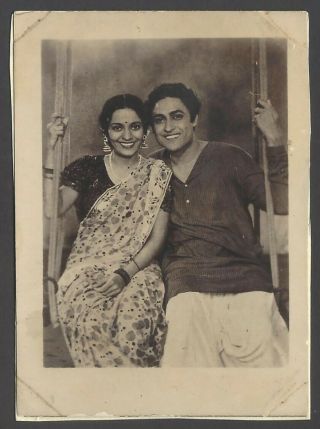 India Bollywood Vintage Photo Ashok Kumar Etc.  C.  1930s 7x9cm