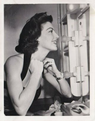 Ava Gardner - Hollywood Movie Star / Actress 1952 Mail - Order Photo