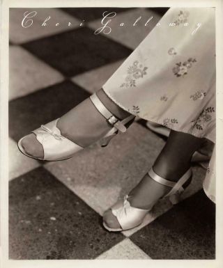 Rare 1936 Close Up Shoes Feet Fashion Marian Marsh Queer Money Schafer Photo