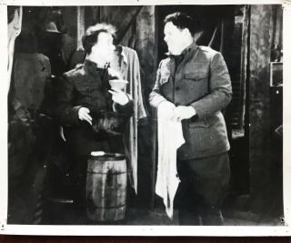 Oliver Hardy Stan Laurel Pack Up Your Troubles 1932 Vintage Movie Photo 25896