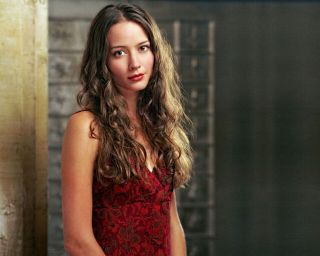 Amy Acker With Her Red Lips 8x10 Picture Celebrity Print