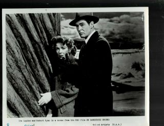 8x10 B & W Photo Of - Scene - Ida Lupino And Robert Ryan