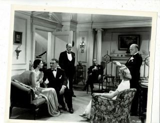 8x10 B & W Photo Of - Scene - Kay Francis And Anita Louise And 4 Men