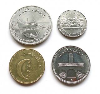 Comoro Islands X 4: 100 Francs 1977 Fao,  50 Fr 1994,  10 Fr 1992,  25 Fr 1982 Fao