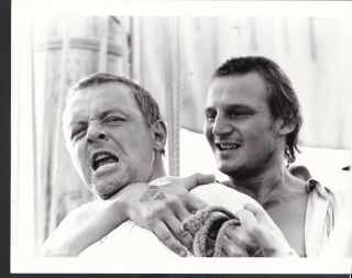 Anthony Hopkins And Liam Neeson In The Bounty 1984 Vintage Movie Photo 25830