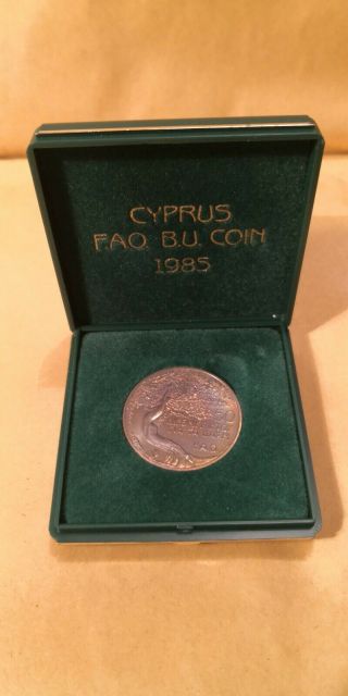 Cyprus 1985 Copper Nickel Bu Coin In Green Cases In