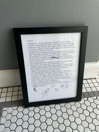 " Chemical " - Autographed Tdwp Lyric Sheet From B24 Streams