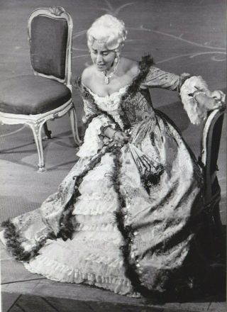 Opera Singer Photo Lisa Della Casa In Le Nozze Di Figaro Salzburg 1960
