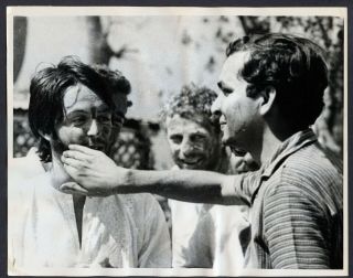 Beatles Press Photo 720 - Paul In India/shankaracharyanagar - 1968 - Btxa