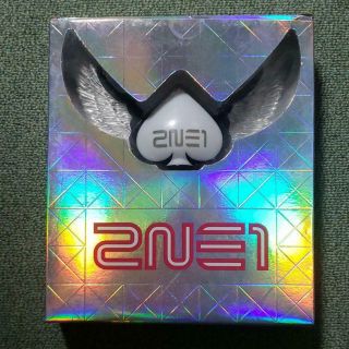 2ne1 2012 1st Global Tour Evolution Official Pen Light With A Box