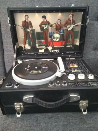 The Beatles Pick Up Cd Player 1 Out Of 1000 Made - Cd Reads Error