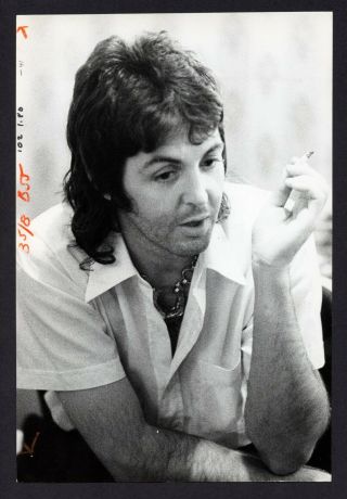 Beatles Press Photo 213 - Paul Mccartney Portrait By Robert Ellis - 1970s - Btxa