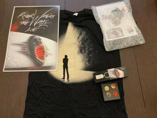 Roger Waters 2010 The Wall Premium Tour Package: T - Shirt,  Pins,  Key Chain & More