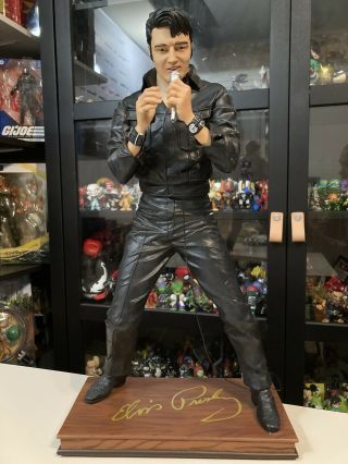 Elvis Presley Black Leather Suit ‘68 Comeback Special 18” Statue