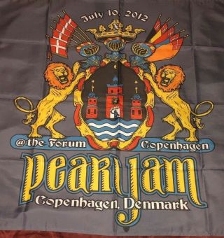 Pearl Jam - Copenhagen Denmark 2012 Concert Flag - Eddie Vedder Seattle Wow
