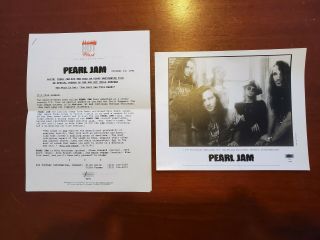 Rare 1991 Pearl Jam ‘ten 