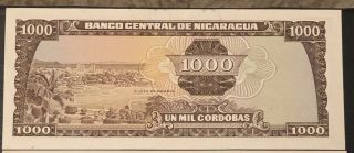 Nicaragua P - 120a 1000 Cordobas 1972 UNC Par Consecutive 2 Notes 2