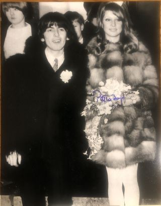 Beatles - Marriage Photo Of George And Pattie Boyd Signed By Pattie