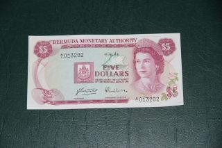 Bermuda,  5 Dollars 1978,  P - 29a,  Unc Queen Elizabeth
