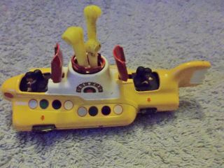 The Beatles Corgi Diecast Model Yellow Submarine With 4 Pop Figures & Periscope.