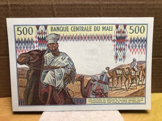 Banque Central Du Mali.  500 francs.  Unc 2
