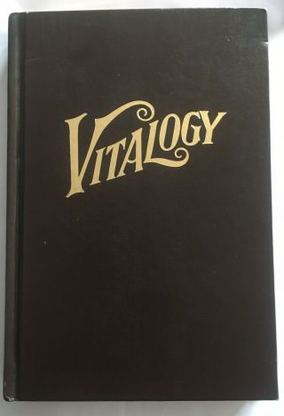 Pearl Jam Vitalogy Book Very Rare And Vintage 1994