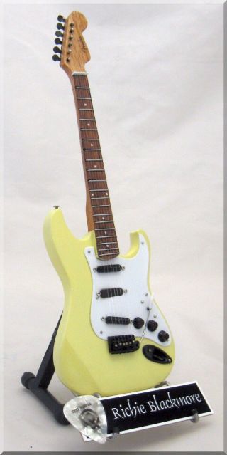 Ritchie Blackmore Miniature Guitar Deep Purple W/ Guitar Pick