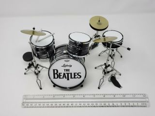 Miniature drum LUDWIG BEATLES JOHN LENNON RINGO STARR.  Mini drum set 2