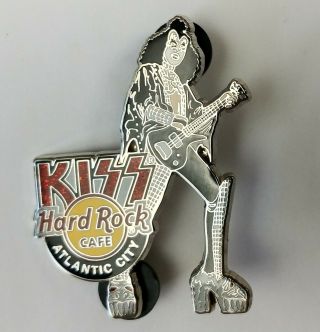 Kiss Band Hard Rock Café Pin Badge Gene Simmons Alive 2 Atlantic City Global 500