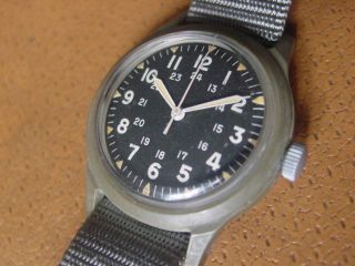 Vintage Benrus Military Issue Wrist Watch.  Mil W 46374.  Vietnam Era Watch
