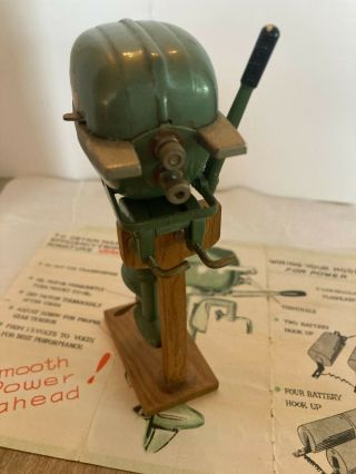 VINTAGE 1950s JOHNSON SEAHORSE 25hp TOY OUTBOARD BOAT MOTOR JAPAN BATTERY OPPER 4