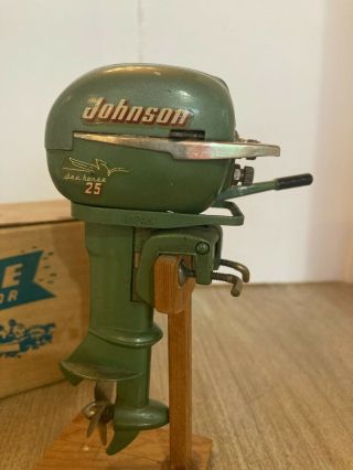 VINTAGE 1950s JOHNSON SEAHORSE 25hp TOY OUTBOARD BOAT MOTOR JAPAN BATTERY OPPER 6