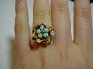 Vintage Estate Ladies 14K Gold Flower Ring with White Opals and Diamonds Size 4 2
