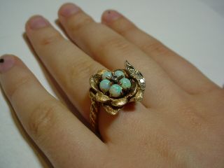Vintage Estate Ladies 14K Gold Flower Ring with White Opals and Diamonds Size 4 3