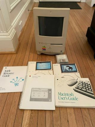 Vintage Mac Apple Macintosh Color Classic Computer M1600,  Accessories