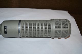 Electro Voice Re20 Dynamic Microphone Vintage Industry Standard Studio Media Pod