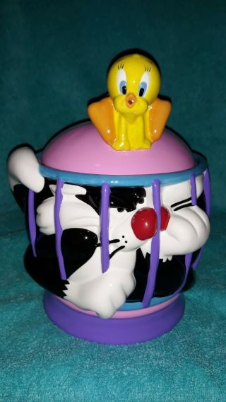 Sylvester And Tweety Bird Cookie Jar Warner Bros Looney Tunes.  1993.  W/bx
