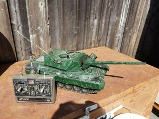 Tamiya 1/16 Radio Control Tank Leopard A4 Tank Vintage With,  Assembled