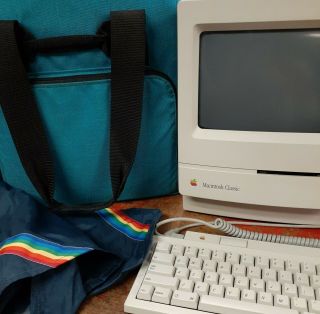 Vintage Apple Macintosh Classic M0420 Computer 1991 With Case Keyboard Covers