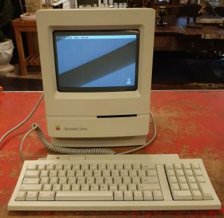 Vintage APPLE Macintosh Classic M0420 Computer 1991 with Case Keyboard Covers 4