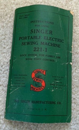 VINTAGE Singer Featherweight Portable Electric Sewing Machine 221 - 1 With Case 6