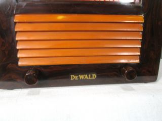 Antique DeWald vintage Catalin tube radio model A - 502 restored, 3