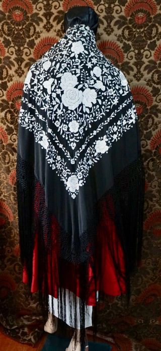 Large Gorgeous Vintage Cantonese Embroidered Black Silk Piano Shawl White Roses 3