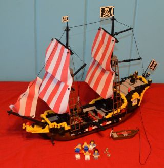 Vintage Lego Pirates 6285 Black Seas Barracuda Pirate Ship Set